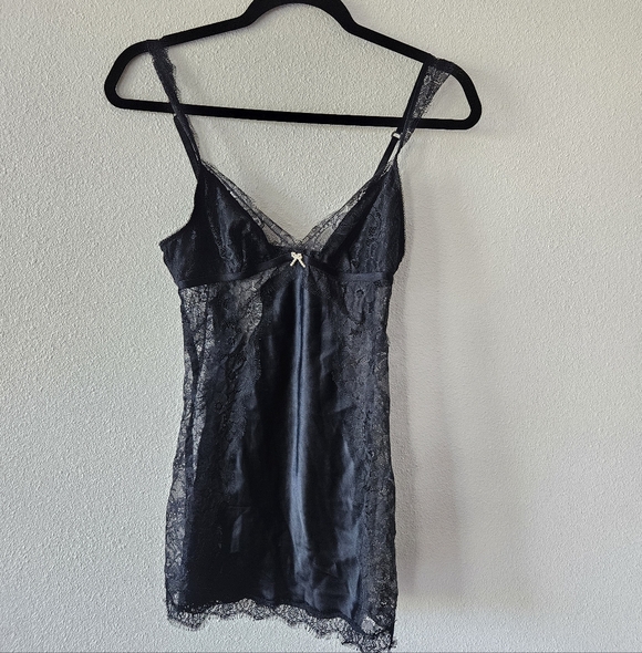 Victoria's Secret Lingerie - Picture 2 of 13